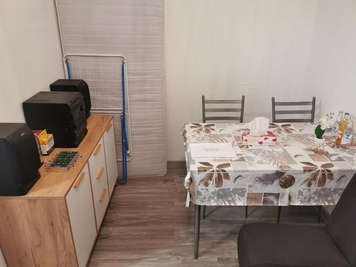 Opole Apartament Mieszkanie U Lukasza Apartment Exterior foto
